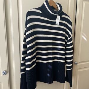 Women's GAP Navy and White Striped Turtleneck Sweater, Size L